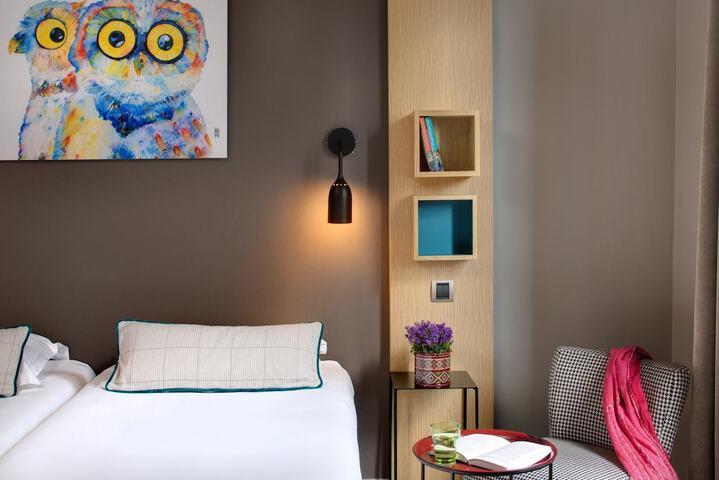 Room 20 of 46