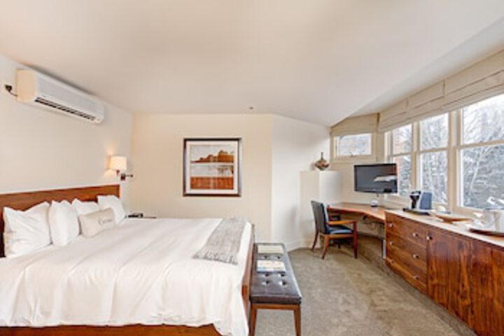 Room 16 of 279