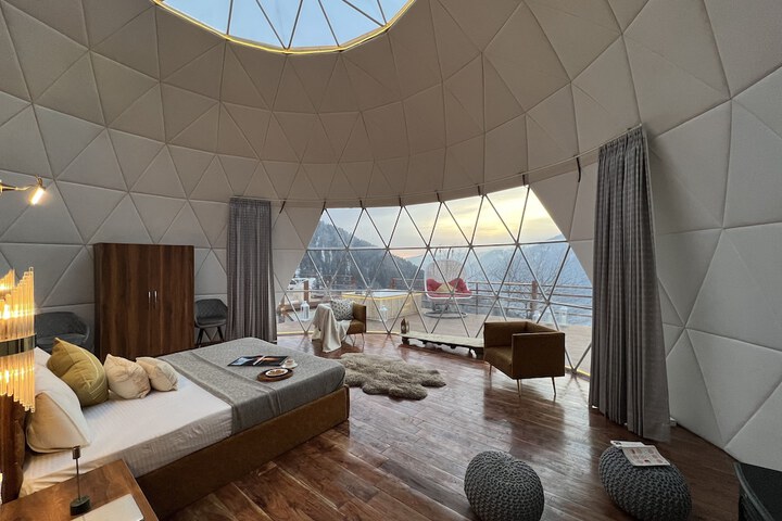 Room 4 of 44
