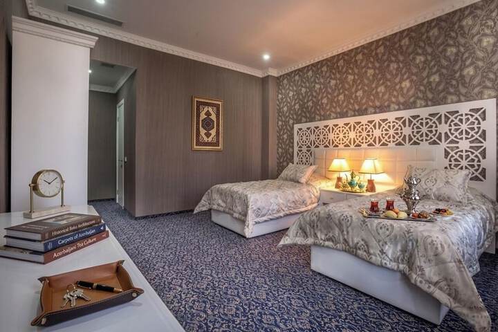 Room 40 of 122
