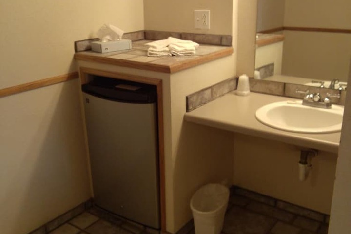 Room 18 of 37