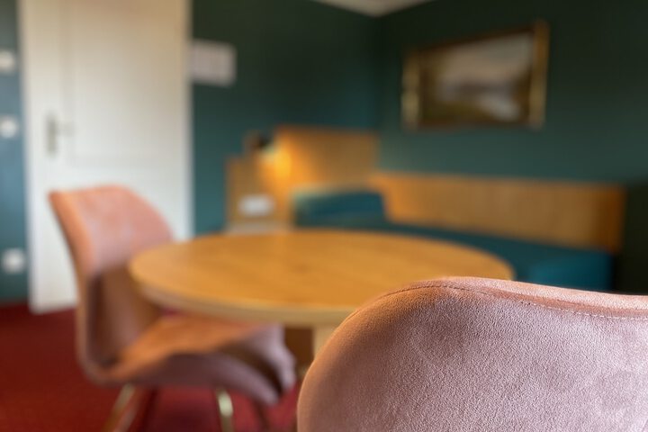 Room 13 of 46