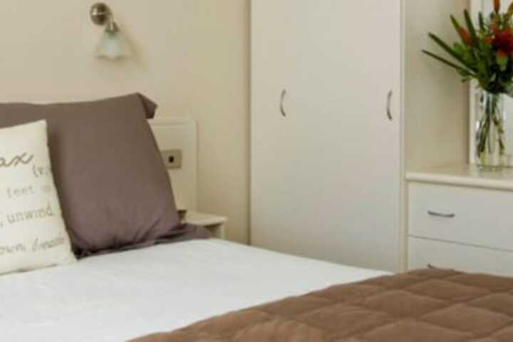 Room 10 of 35