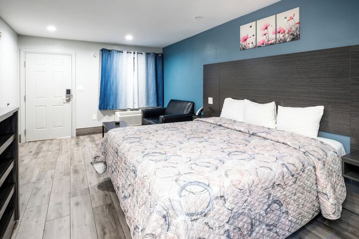 Room 5 of 51
