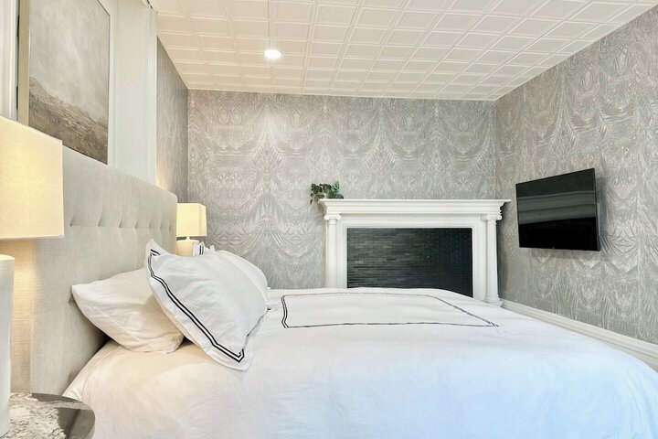 Room 14 of 75