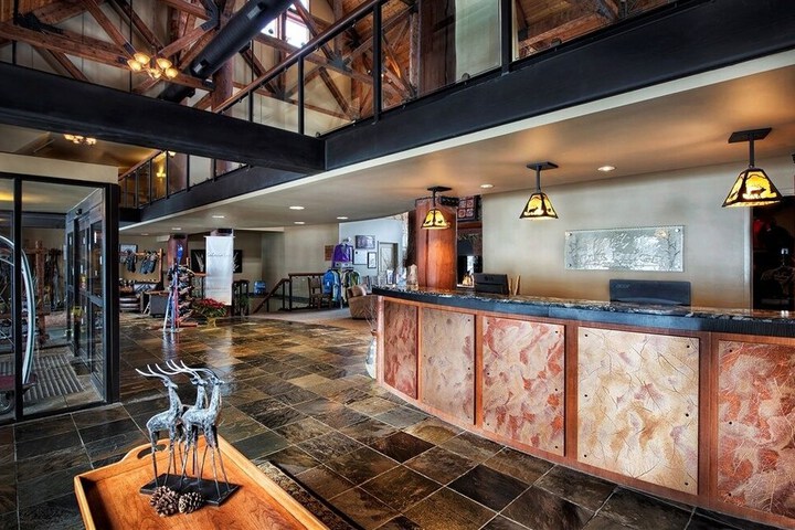 Hotel Interior 3 of 27