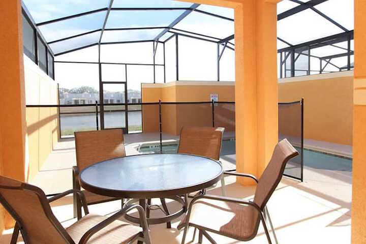 Terrace/Patio 18 of 19