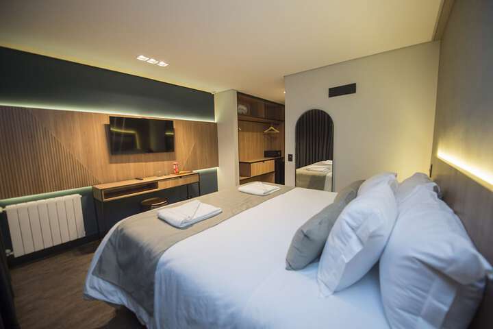 Room 10 of 63