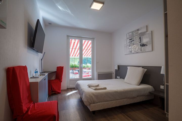 Room 3 of 56