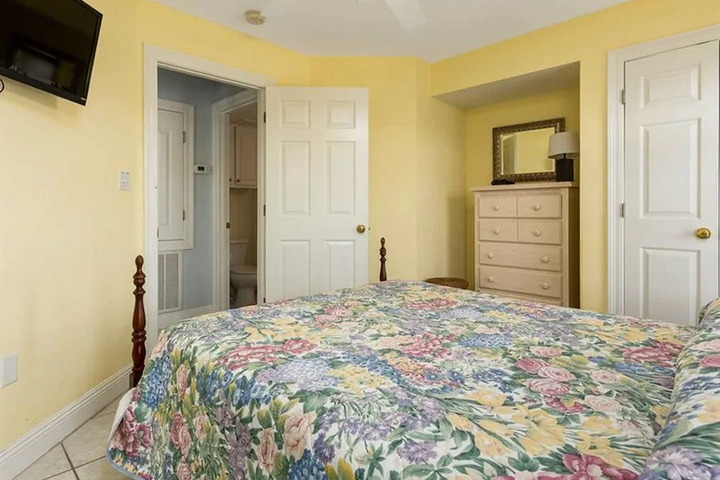 Room 10 of 10
