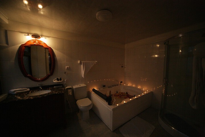 Room 19 of 37