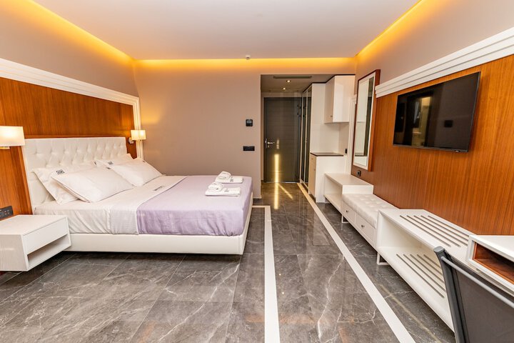 Room 9 of 40