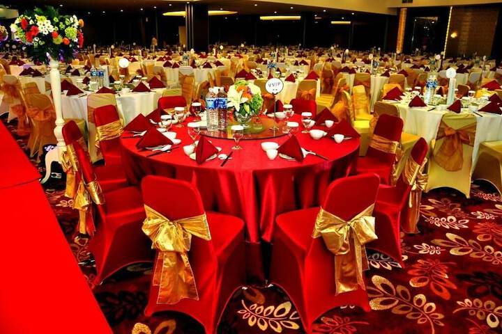 Ballroom/Hall 30 of 41