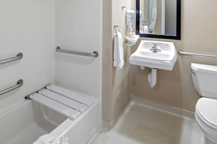 Room 174 of 184