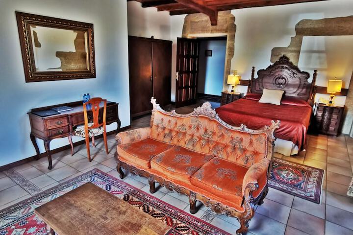 Room 12 of 69