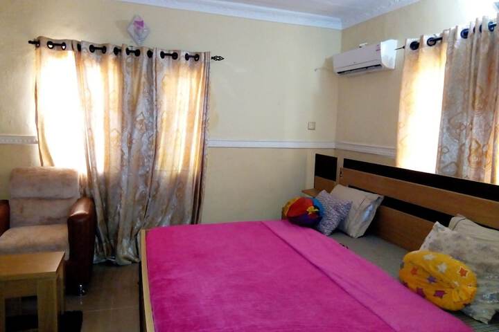 Room 15 of 38