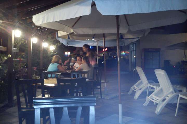 Dining 83 of 92