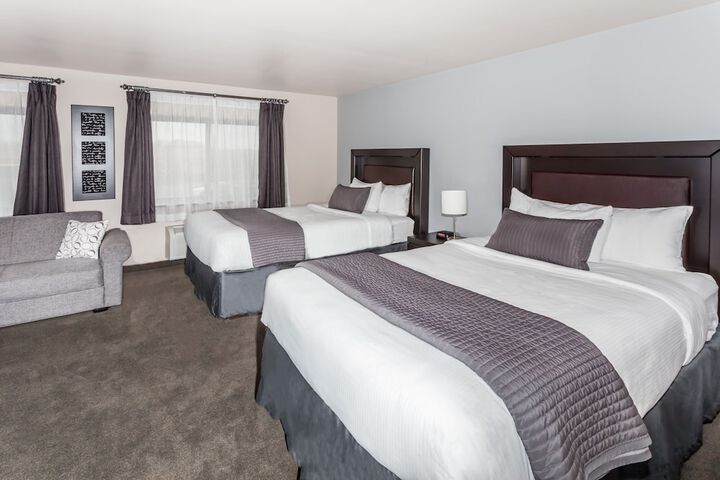 2 Double Beds (6 of 12)