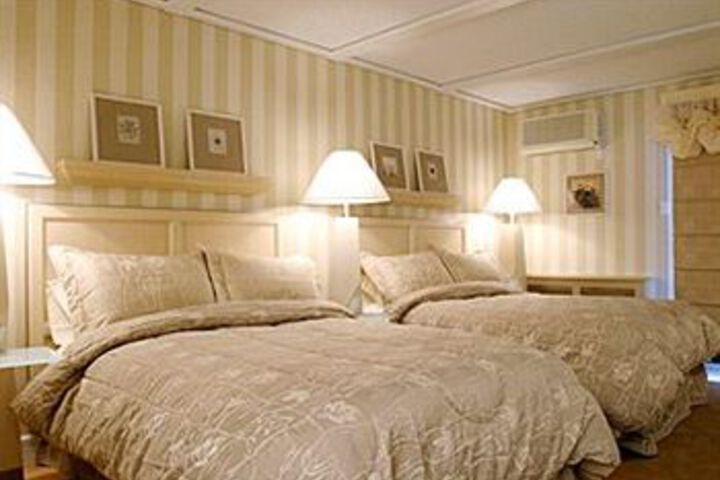 Suite Room
