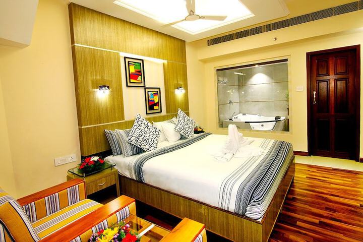 Room 15 of 35
