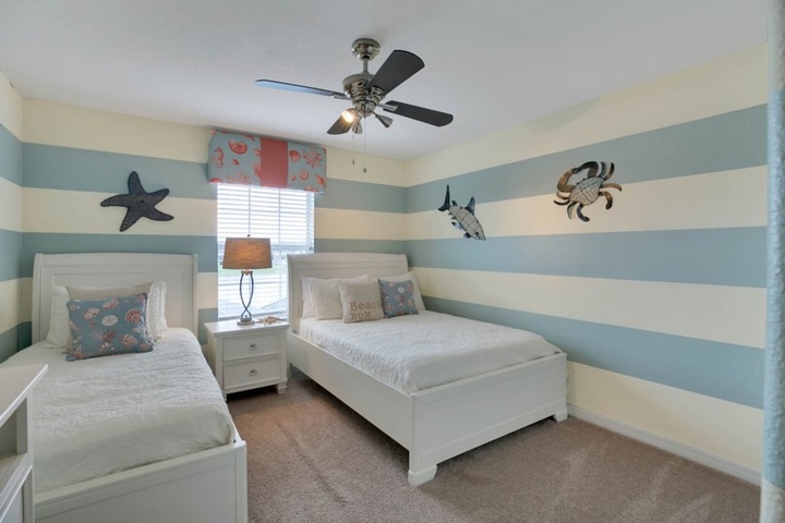 Room 4 of 24