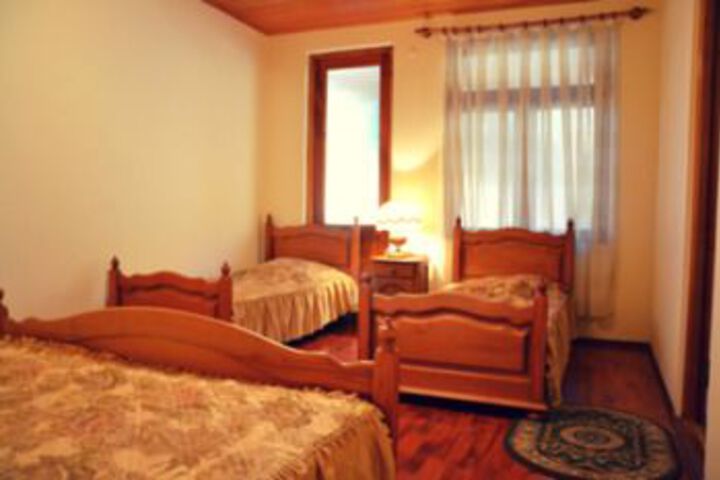 Room 13 of 43
