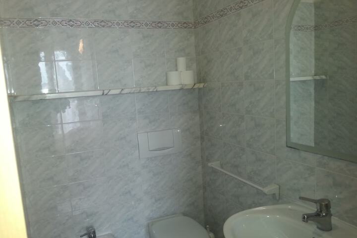 Room 43 of 70