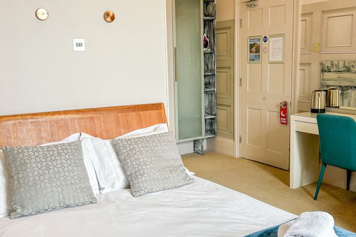 Room 98 of 167