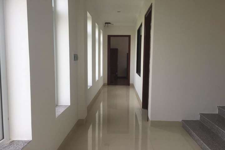 Ballroom/Hall 40 of 49