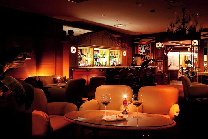 Lounge 137 of 183