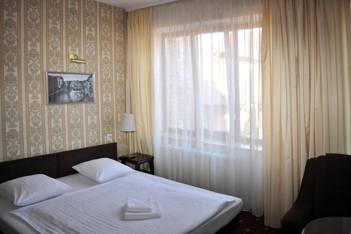 Room 26 of 62