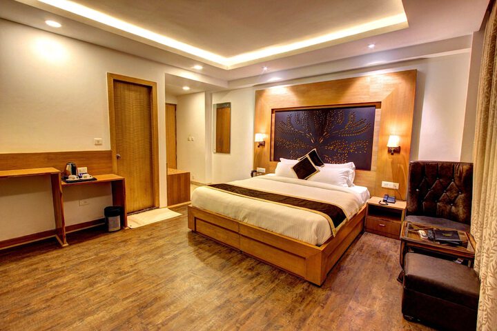 Room 20 of 76
