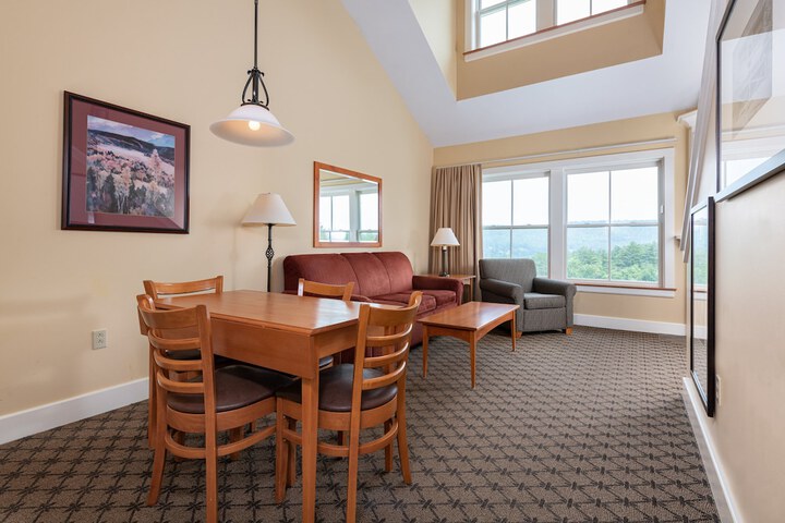 Standard Room, King or Two Doubles (15 of 19)