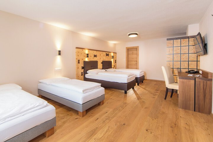 Room 9 of 52