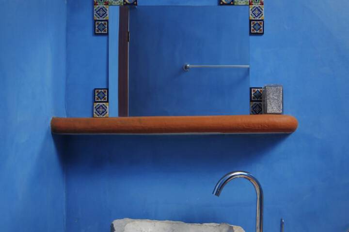 Room 44 of 69