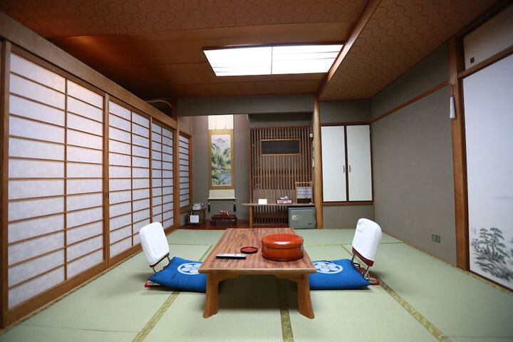 Room 25 of 70
