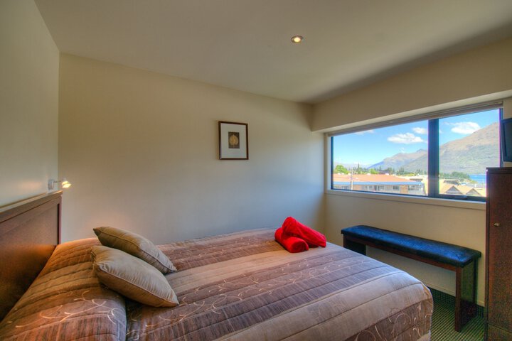 Room 5 of 39