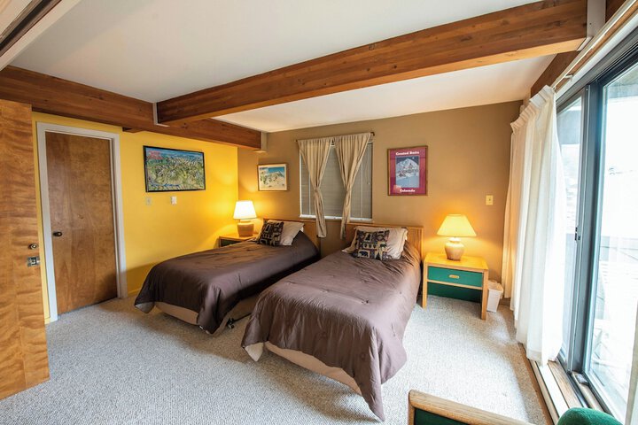 Room 56 of 229
