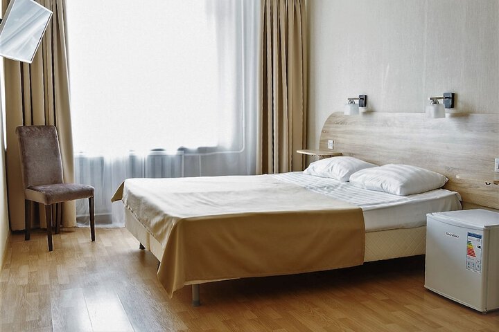 Room 8 of 46