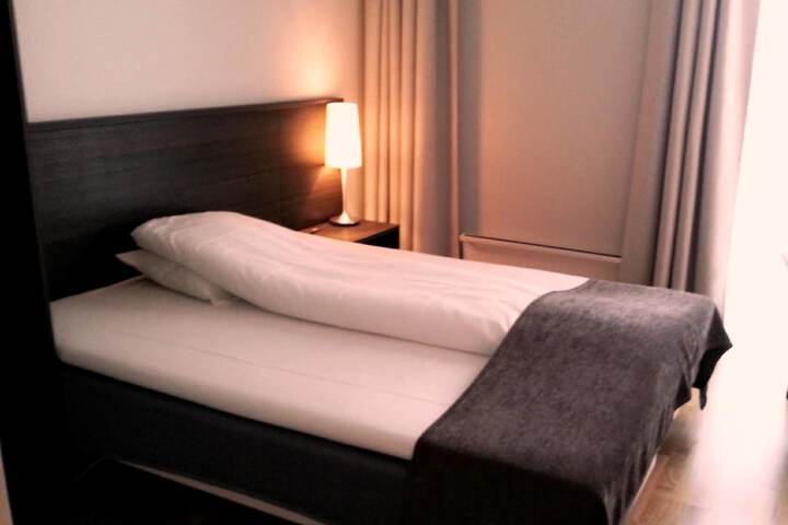 Room 8 of 52