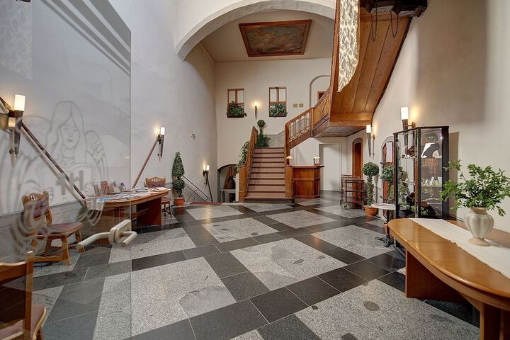 Hotel Interior 4 of 41