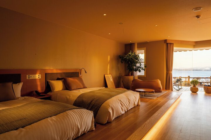 Room 2 of 38