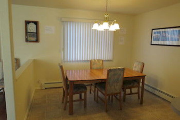 Room 7 of 13