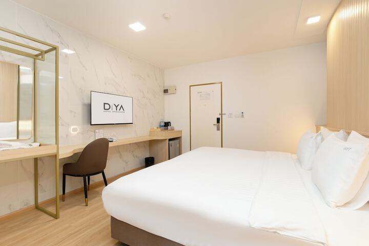 Room 35 of 85