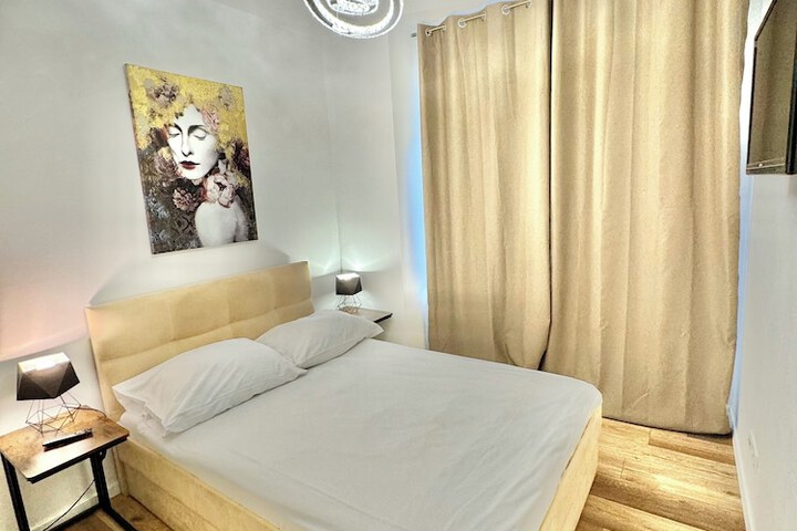 Room 27 of 88