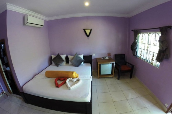 Room 7 of 37