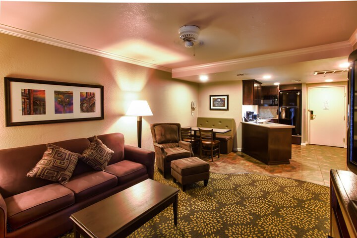 Room 16 of 70
