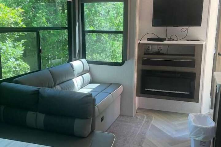 Room 9 of 20