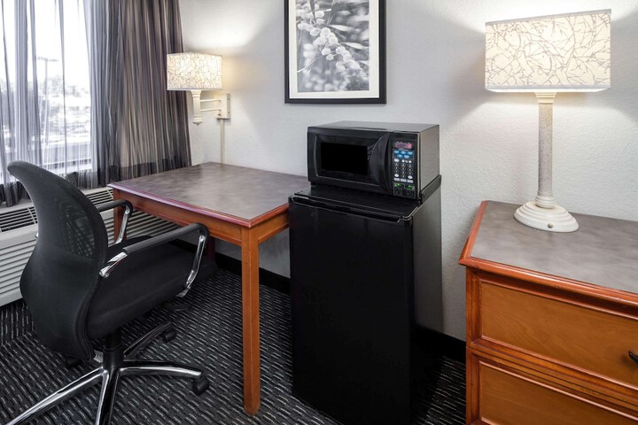 Room 20 of 30