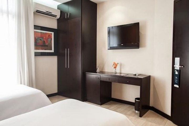 Room 12 of 46